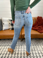 Load image into Gallery viewer, Jessie Cropped Straight Jeans
