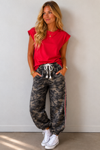 Load image into Gallery viewer, Camo Joggers / green