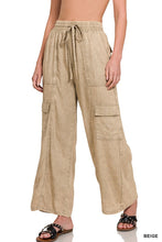 Load image into Gallery viewer, Demri Cropped Cargo Pants - Beige