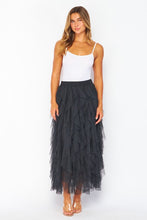 Load image into Gallery viewer, Dotted Tulle Skirt / Black