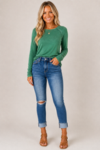 Load image into Gallery viewer, Hailee Skinny Jeans