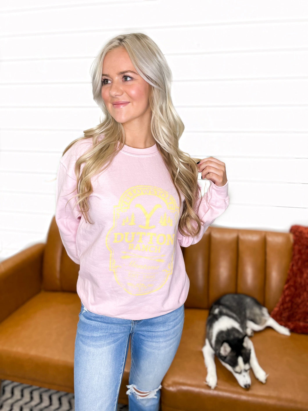 YELLOWSTONE Sweatshirt / Baby Pink
