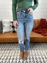 Load image into Gallery viewer, Jessie Cropped Straight Jeans