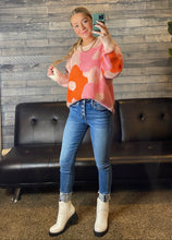 Load image into Gallery viewer, Retro Flower Sweater - pink &amp; orange